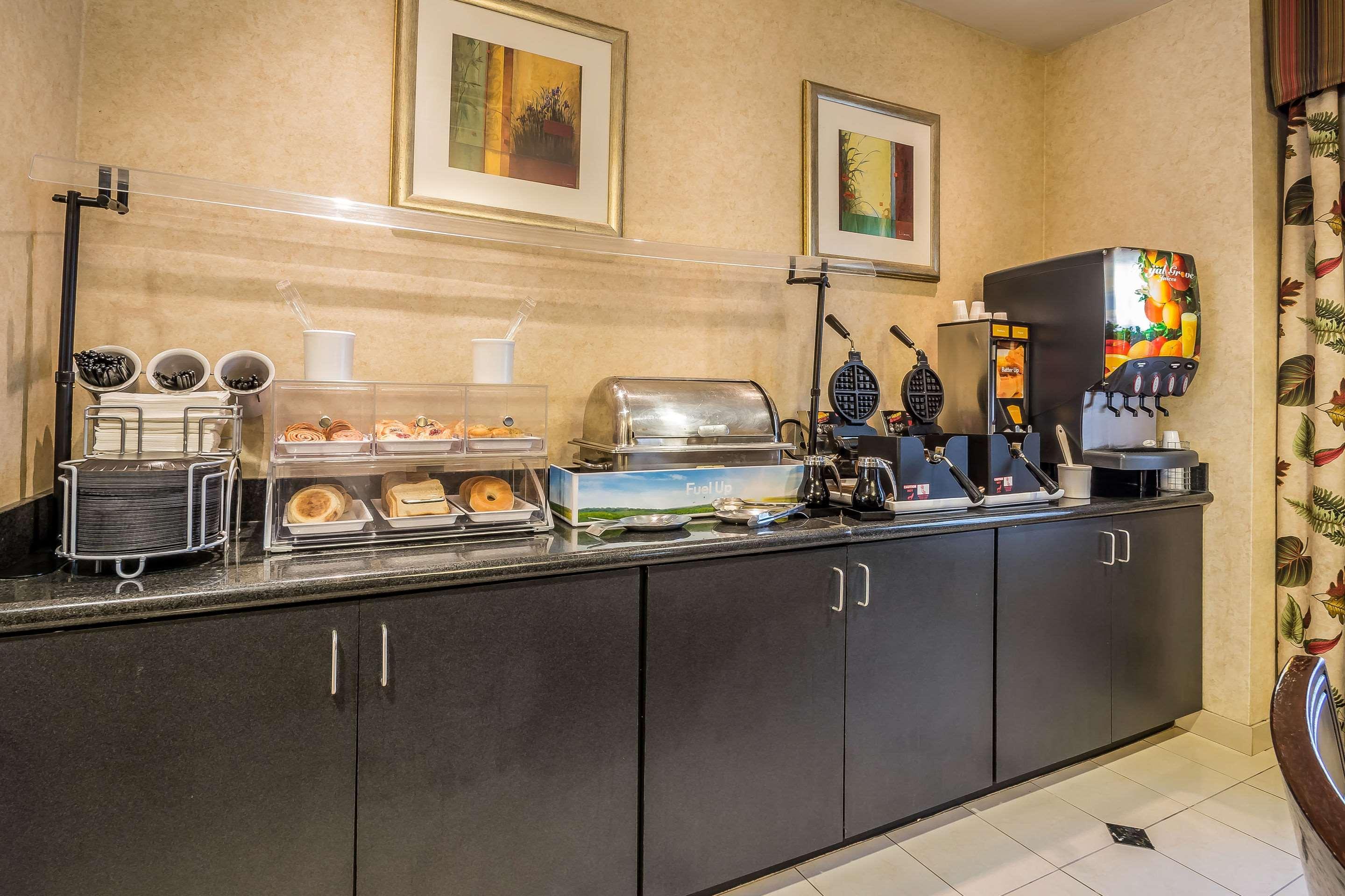 Comfort Suites West Джэксонвиль Экстерьер фото