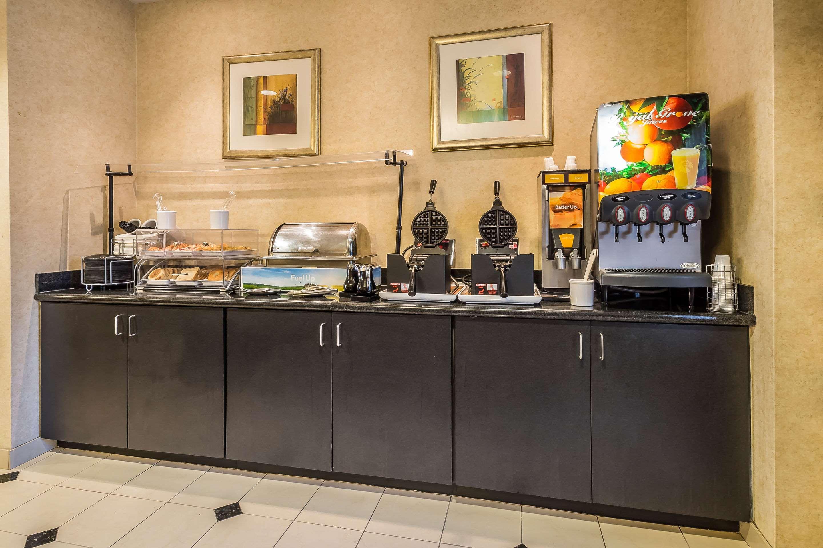 Comfort Suites West Джэксонвиль Экстерьер фото