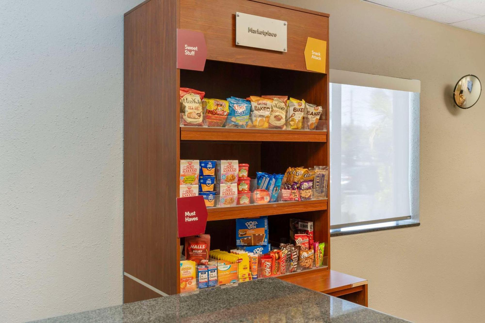 Comfort Suites West Джэксонвиль Экстерьер фото